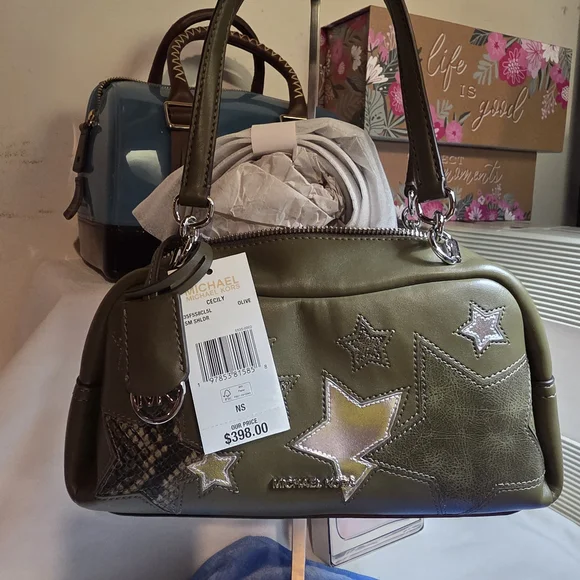🔥LOW START🔥Michael Kors Star Embellished Bag - Picture 3 of 10